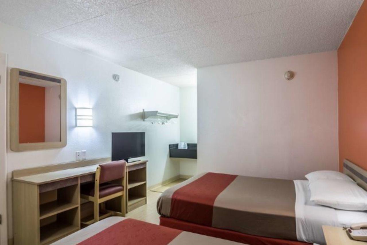 Motel 6 Chicago Southwest - Aurora Exteriér fotografie