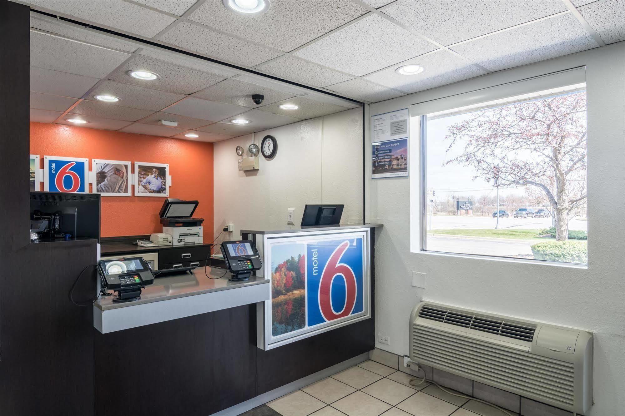 Motel 6 Chicago Southwest - Aurora Exteriér fotografie