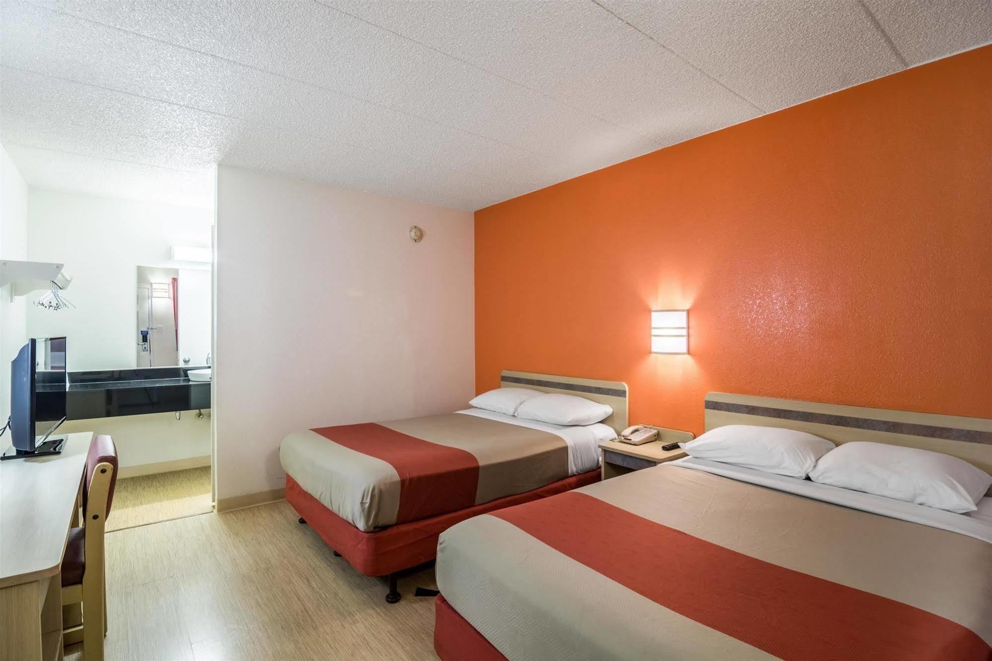 Motel 6 Chicago Southwest - Aurora Exteriér fotografie
